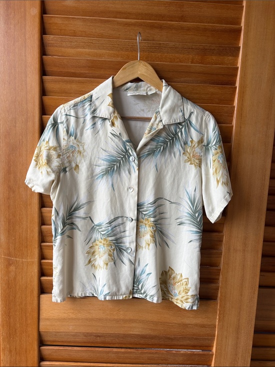 Banana bay Tops - Banana Bay 100% Silk Hawaiian Aloha Shirt Womens Luxury Resort Wear Large